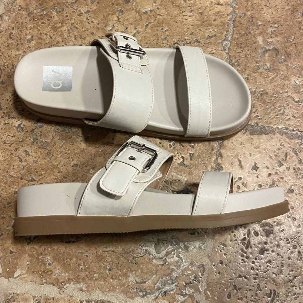 DV Dolce Vita Aggey Ivory White Double Strap Buckle Slide Sandals Womens 7